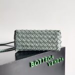 Bottega Veneta Mini Pouch Bag – Iconic Intrecciato Weave, Multi-Color Options, Leather Bucket Bag, Designer Handbag - 图片 15
