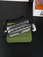 Gucci-Style Camera Bag – Black & White GG Monogram Canvas with Leather Trim & Oval Logo Patch - 图片 3