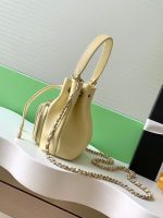 Chanel-Style Mini Bucket Bag – Quilted Leather with Drawstring Top & Gold-Tone Chain (Multi-Color Available) - 图片 3