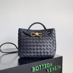 Bottega Veneta Mini Pouch Bag – Iconic Intrecciato Weave, Neutral Color Palette, Leather Tote, Designer Handbag - 图片 2