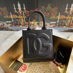 Dolce & Gabbana-Style Mini Square Tote Bag – Embossed DG Logo with Top Handle - 图片 5