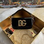 Dolce & Gabbana-Style Mini Chain Bag – Leather with Gold-Tone DG Logo Clasp - 图片 6