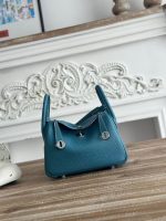 Hermès Lindy 24 Bag – 32 Color Options, Togo Leather, Iconic Saddle Shape, Designer Handbag - 图片 3