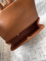 Chanel-Style Classic Flap Bag – Quilted Leather with Gold-Tone Chain & CC Log (4 Colors Available) - 图片 5