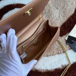 Dolce & Gabbana-Style Quilted Mini Bag – Sunburst Stitching with Ornate Heart Clasp - 图片 4