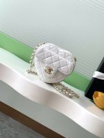 Chanel-Style Mini Heart Bag – Quilted Leather with Gold-Tone Chain & CC Logo (8 Colors Available) - 图片 5