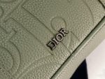 Dior Embossed Logo Briefcase – Monogram Leather, Structured Design, Designer Tote with Top Handle & Removable Strap - 图片 5