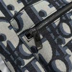 Dior Oblique Print Backpack – Iconic Monogram Canvas, Christian Dior Logo Stripe, Designer Backpack with Adjustable Straps - 图片 4