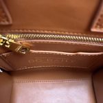 Dolce & Gabbana-Style Mini Square Tote Bag – Embossed DG Logo with Top Handle - 图片 4