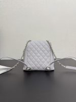 Chanel-Style Mini Backpack – Quilted Leather with Dual CC Logo Pockets & Chain Detail (Multi-Color Available) - 图片 4