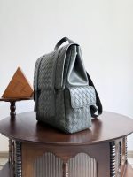 Bottega Veneta Green Intrecciato Backpack – Iconic Weave, Structured Design, Leather Rucksack, Designer Bag - 图片 2