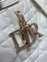 Dior Diorama Bag – Quilted Leather, Iconic Dior Logo Charm, Structured Silhouette, Designer Handbag with Top Handle - 图片 4