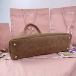 Miu Miu-Style Quilted Mini Bag – Iconic Diamond Stitching, Metallic Logo Detail, Designer Handbag with Detachable Strap in Multiple Colors - 图片 2