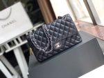 Chanel-Style Classic Flap Bag – Black Caviar Leather with Silver-Tone CC Logo & Timeless Quilted Design - 图片 3