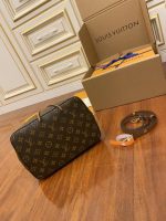 Louis Vuitton-Style Neverfull Bucket Bag – Brown Monogram Canvas with Soft Leather Trim & Adjustable Shoulder Strap - 图片 5