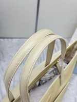 Prada-Style Leather & Nylon Tote Handbag – Minimalist Top Handle Bag with Triangular Logo – Designer-Inspired Shoulder Bag for Women - 图片 3