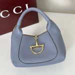 Gucci-Style Hobo Mini Handbag – Dusty Blue Pebbled Leather with Gold-Tone Metal Clasp & Curved Silhouette - 图片 4