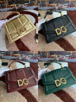 Dolce & Gabbana-Style Crocodile-Embossed Flap Bag – Metallic DG Logo Clasp (4 Colors Available)