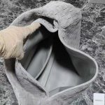 Bottega Veneta Large Intrecciato Hobo Bag – Iconic Weave, Sculptural Silhouette, Leather Tote, Designer Handbag - 图片 3