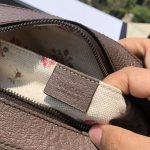 Gucci-Style Ophidia Mini Camera Bag – Beige GG Monogram Canvas with Red & Green Web Strap, Metal Logo Badge & Adjustable Shoulder Strap - 图片 3