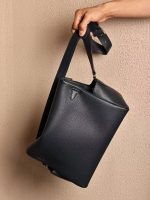 Hermès Mini Kelly 20 Bag – Men’s Edition, Crossbody Design, Togo Leather, Silver Hardware, Elegant Everyday Accessory - 图片 3