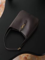 Saint Laurent-Style Tote Bag – Burgundy Quilted Leather with Metallic YSL Logo & Dual Handles – Designer-Inspired Work & Travel Bag for Women - 图片 2