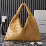 Bottega Veneta Large Intrecciato Hobo Bag – Iconic Weave, Sculptural Silhouette, Leather Tote, Designer Handbag - 图片 24