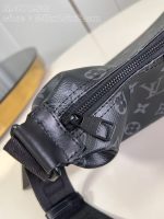 Louis Vuitton-Style New Moon Bag – Black Monogram Leather with Sleek Design & Adjustable Strap (M47158) - 图片 2