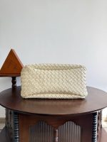 Bottega Veneta beige Intrecciato Pouch Bag – Iconic Weave, Leather Hobo, Designer Handbag