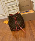 Louis Vuitton-Style Neverfull Bucket Bag – Brown Monogram Canvas with Soft Leather Trim & Adjustable Shoulder Strap - 图片 2