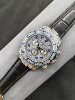 Luxury Rolex-Style Daytona Women's Watch – Diamond-Encrusted Case & Bezel, Blue Sapphire Accents, Black Leather Strap - 图片 4