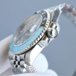 Luxury GMT Watch – Black & Blue Bezel, Silver Marble Dial, Stainless Steel Oyster Bracelet, Dual Time Zone Function - 图片 6