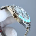 Luxury GMT Watch – Black & Blue Bezel, Silver Marble Dial, Stainless Steel Oyster Bracelet, Dual Time Zone Function - 图片 7