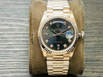 Luxury Full Gold Day-Date Style Watch – Black Dial, Diamond Hour Markers, Fluted Bezel, Two-Window Display