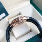 Luxury Rose Gold Submariner-Style Watch – Black Dial, Ceramic Bezel, Rubber Strap, Water Resistant - 图片 4