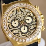 Luxury Diamond-Encrusted Chronograph Watch – Black Dial, Crystal Bezel, Rubber Strap, Elegant Men's Timepiece - 图片 7