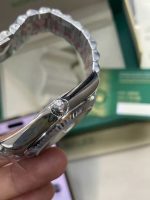 Luxury Oyster Perpetual-Style Day-Date Watch – Silver Textured Dial, Fluted Bezel, Stainless Steel Bracelet - 图片 6