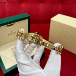 Luxury Full Gold Day-Date-Style Watch – Green Sunburst Dial, Diamond Hour Markers, Fluted Bezel - 图片 8