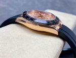 Luxury Daytona-Style Chronograph Watch – Rose Gold Case, Champagne Dial, Black Ceramic Bezel, Rubber Strap - 图片 5
