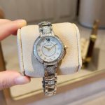 Cartier Ballon Bleu – Women's 18K White Gold Diamond-Paved Watch with Black Dial, Roman Numerals, and Integrated Bracelet - 图片 3