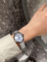 Cartier Ballon Bleu – Women's White Ceramic & Diamond Bracelet Watch with Silver Dial and Blue Sapphire Crown - 图片 4