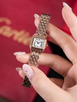 Cartier Santos-Dumont – Women's 18K Rose Gold Automatic Watch with White Dial, Roman Numerals, and Integrated Bracelet - 图片 3