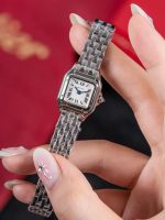 Cartier Santos-Dumont – Women's Stainless Steel Automatic Watch with White Dial, Roman Numerals, and Integrated Bracelet - 图片 5