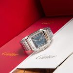 Cartier Santos-Dumont – Men's Stainless Steel Automatic Watch with Blue Sunburst Dial, Roman Numerals, and Integrated Bracelet - 图片 4
