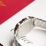 Cartier Santos-Dumont – Men's Stainless Steel Automatic Watch with Blue Sunburst Dial, Roman Numerals, and Integrated Bracelet - 图片 6