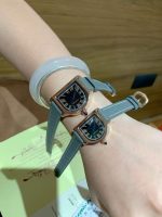 Cartier Santos-Dumont – Women's Mini Two-Tone Watch Set with Red Alligator Strap, Roman Numerals, and Blue Sapphire Crown - 图片 5