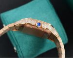 Cartier Santos-Dumont – Women's 18K Rose Gold Fully Diamond-Paved Watch with Purple Arabic Numerals and Blue Sapphire Crown - 图片 5