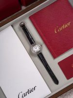 Cartier Tank Must – Women's 18K White Gold Watch with Diamond Bezel, Silver Dial, Roman Numerals, and Black Alligator Strap - 图片 6