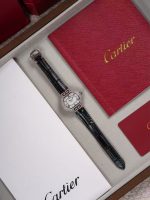 Cartier Tank Must – Women's 18K White Gold Watch with Diamond Bezel, Silver Dial, Roman Numerals, and Black Alligator Strap - 图片 8