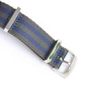 Omega Seamaster Diver 300M – Blue Wave Dial with NATO-Style Fabric Strap - 图片 4